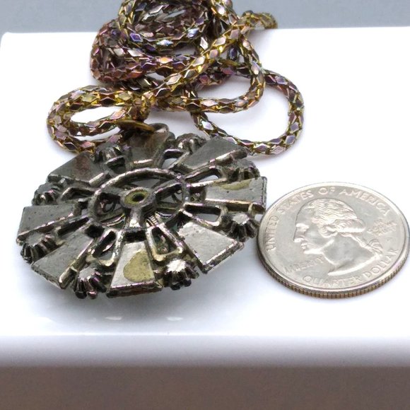 Vintage Turquoise Confetti Lucite Pendant Medallion Set in Silver Tone Ornate - Picture 5 of 5